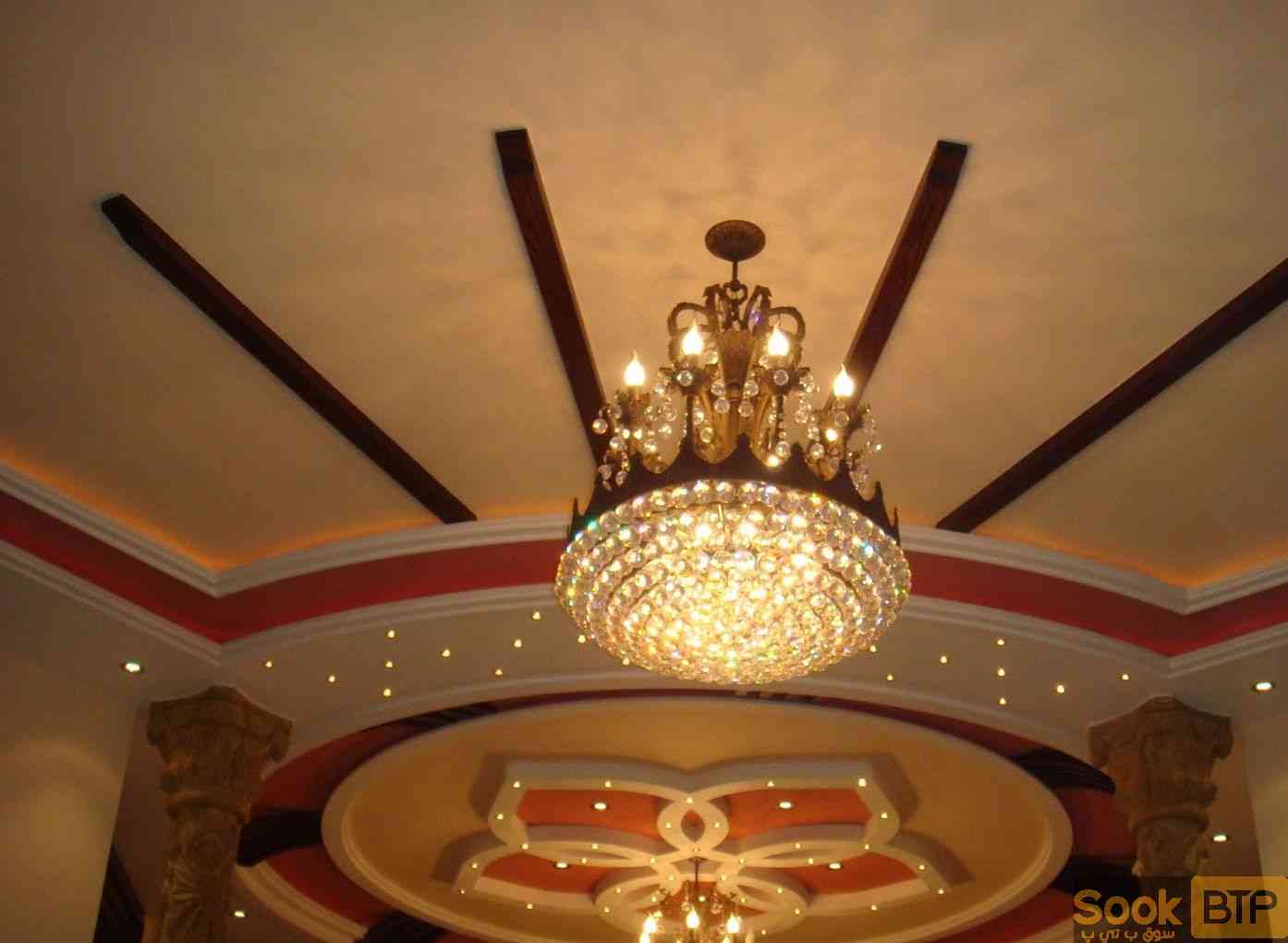 Décoration en plâtre style oriental