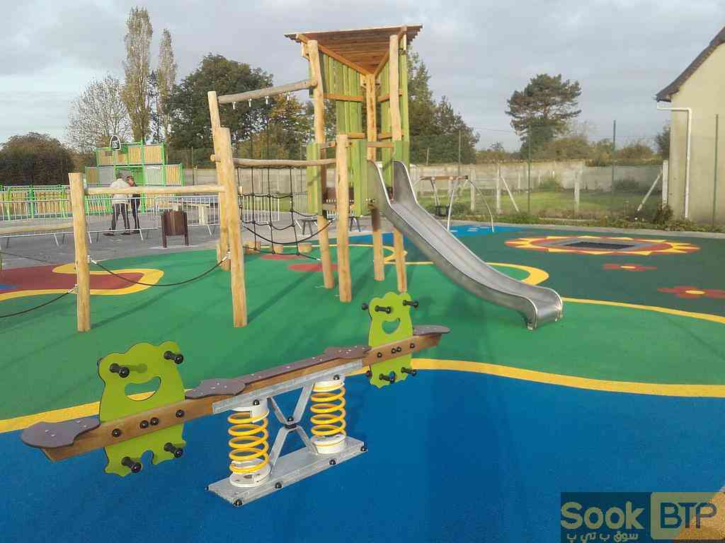 Equipement sportif aire de jeux clôture